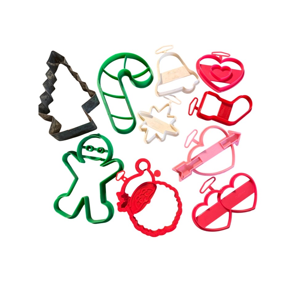 Vintage Wilton‎ Cookie Cutters Lot Christmas Santa Hearts Gingerbread Metal Tree